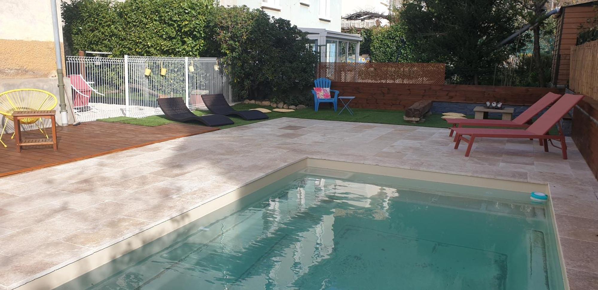 Tres Bel Appartement Avec Piscine ディーニュ・レ・バン エクステリア 写真